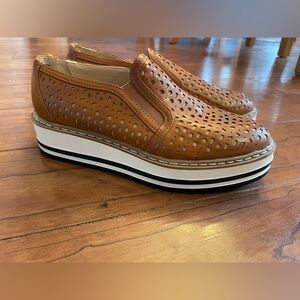 Seven Dials Tan Women's Loafers